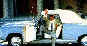Columbo y su fiel Peugeot 403 convertible: un cl&aacute;sico