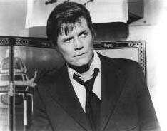 Jack Lord y su quincho en Hawaii 5-0