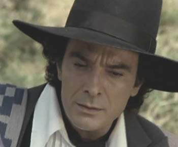 Alfredo Alc&oacute;n en NAZARENO CRUZ Y EL LOBO