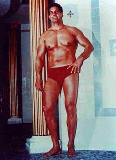 Tenga un cuerpo como
el de Peter Lupus, haga
sus rutinas de ejercicios
todos los d�as